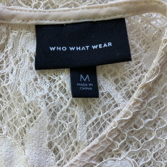 Vintage Inspired Lace Blouse - Picture 4 of 9